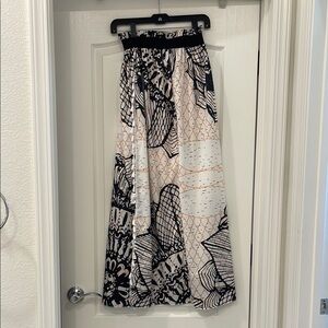 Elegant Black and White Patterned Skirt